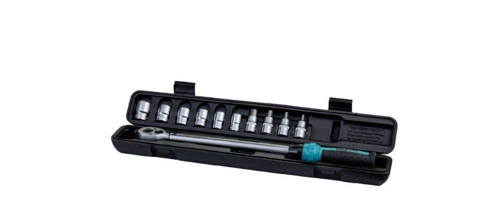 מפתח מומנט הינע "1/2 תחום עבודה 40-210NM עם סט אביזרים  ווירלפאוור