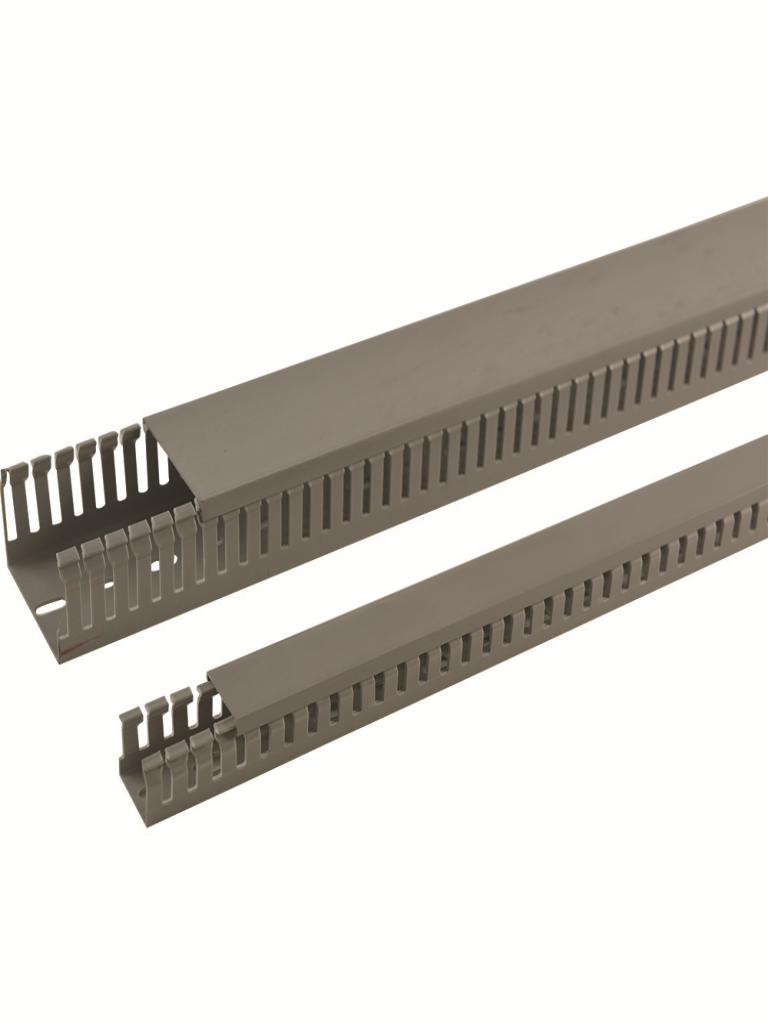 תעלה מחורצת 80X60 PVC רוחב 80 מ"מ גובה 60 מ"מ