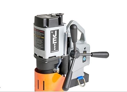 MINI BEAST 19042  מקדחה מגנטית
JEI אמינה ביותר תוצרת אירופה
 1010W מנוע